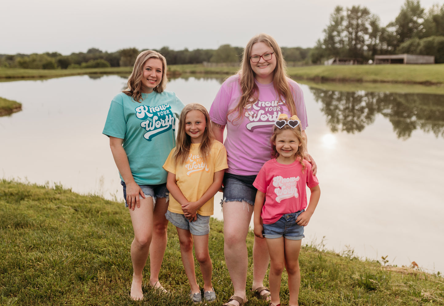 Know Your Worth Tee in Bright Turquoise