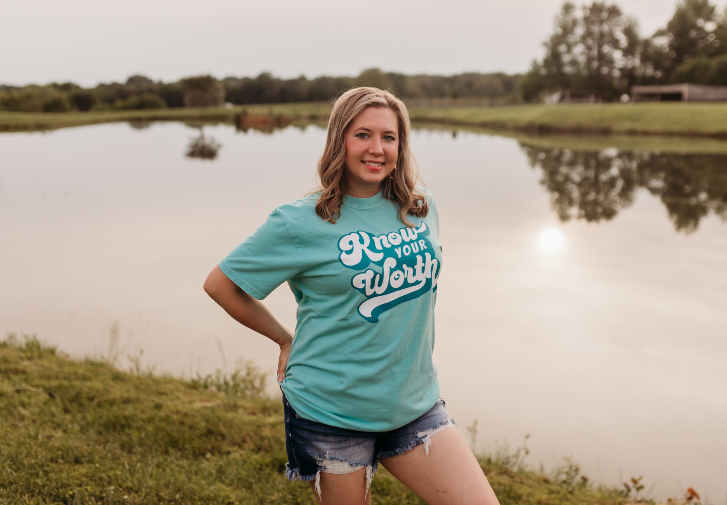 Know Your Worth Tee in Bright Turquoise