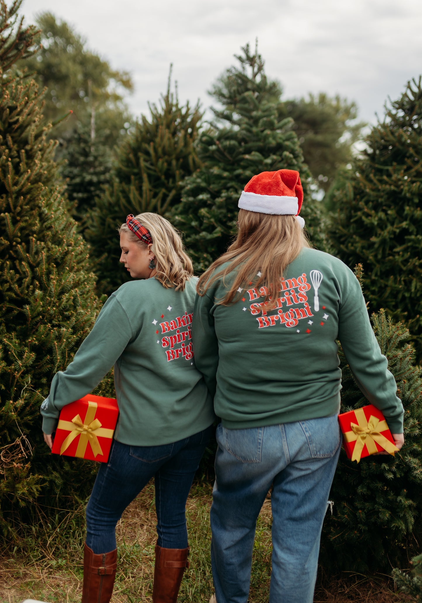 Baking Spirits Bright Crew in Alpine Green