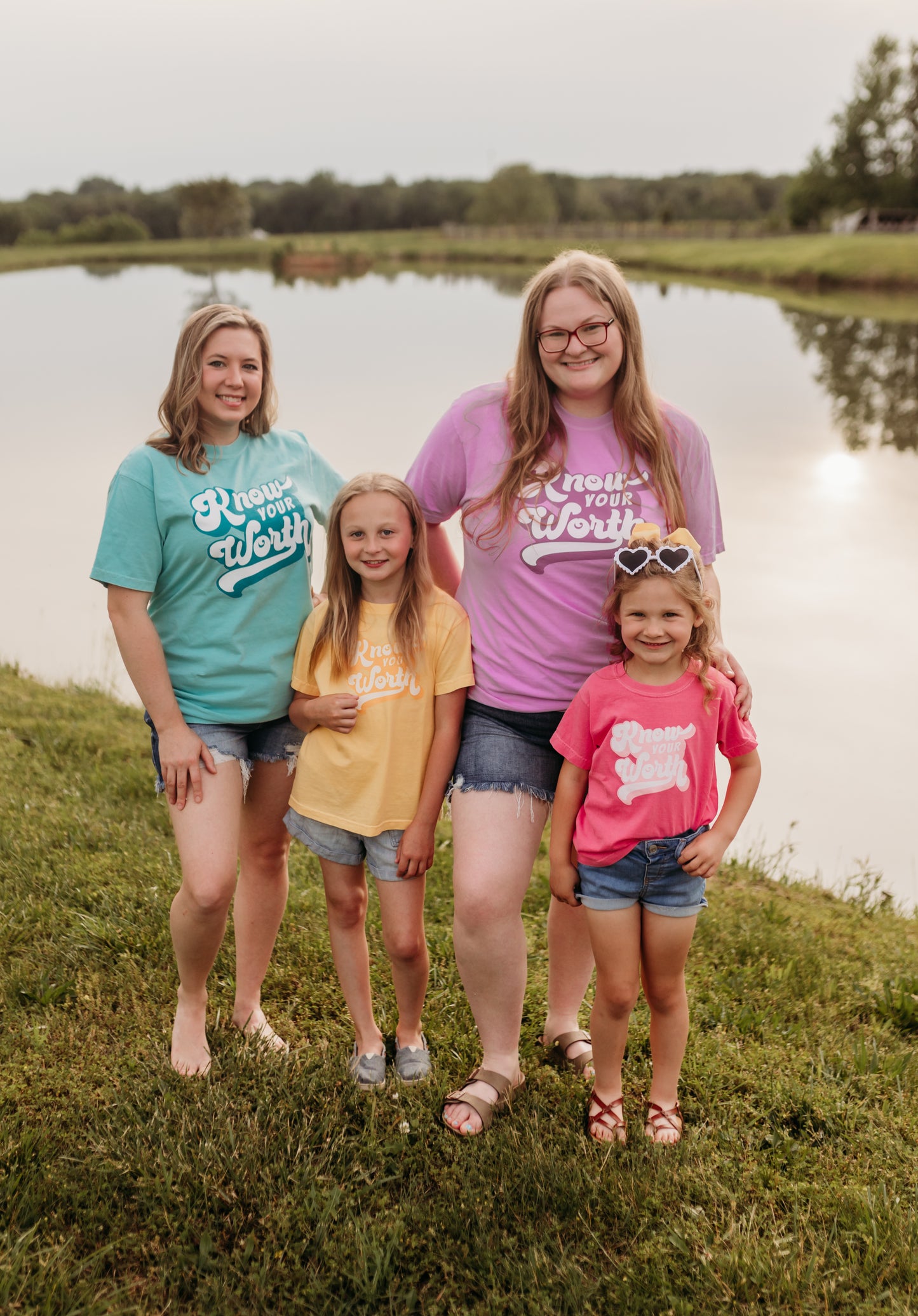 Know Your Worth Tee in Neon Violet