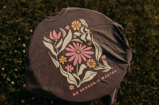 No Season Is Wasted Tee in Dark Charcoal Grey