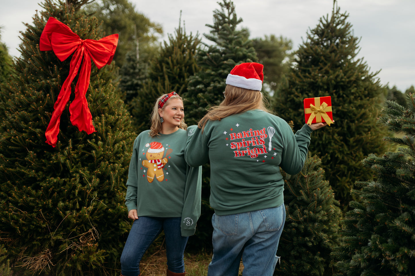 Baking Spirits Bright Crew in Alpine Green