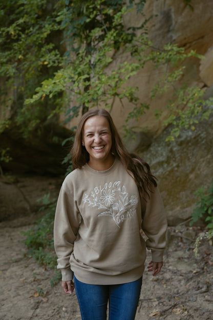 Bloom With Grace Crewneck in Sandstone